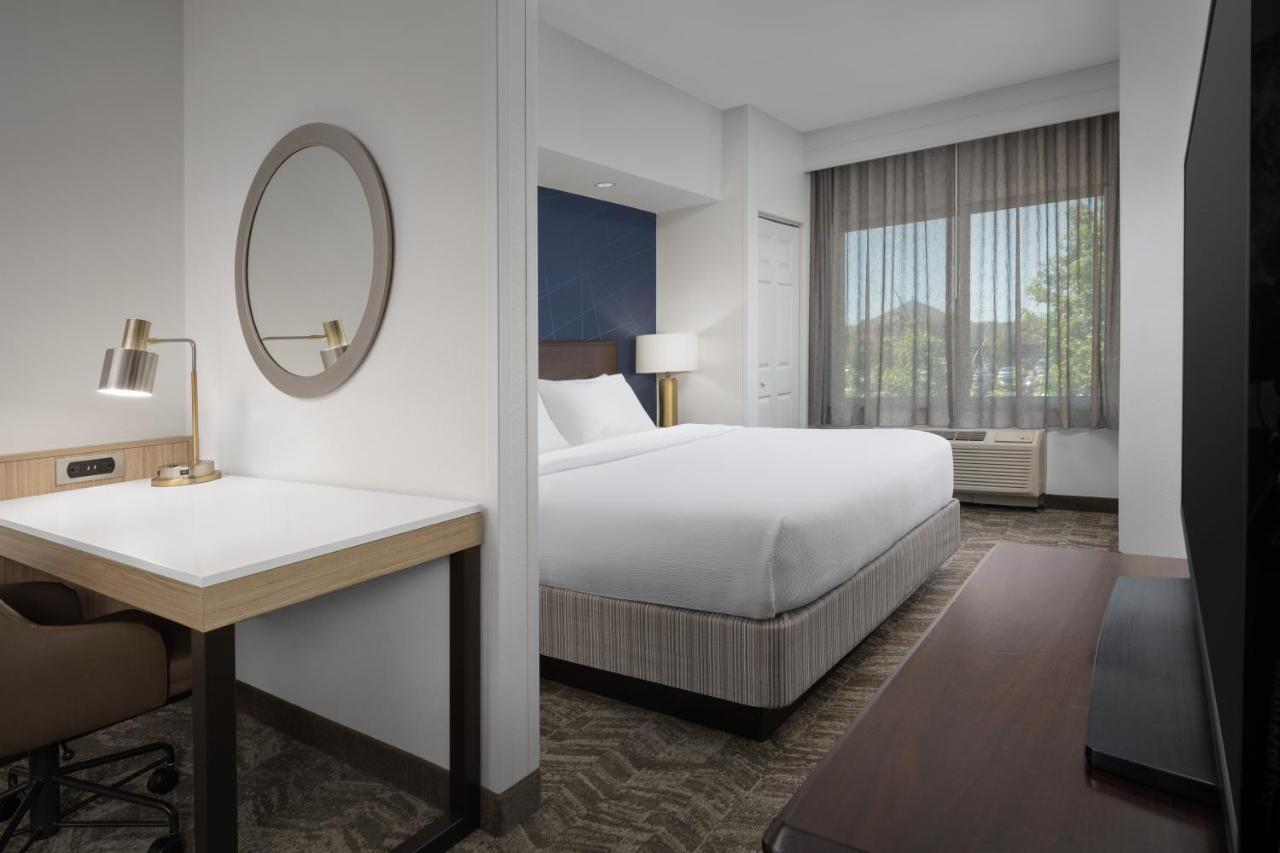 King Suite with Sofa Bed at SpringHill Suites by Marriott Portland Vancouver