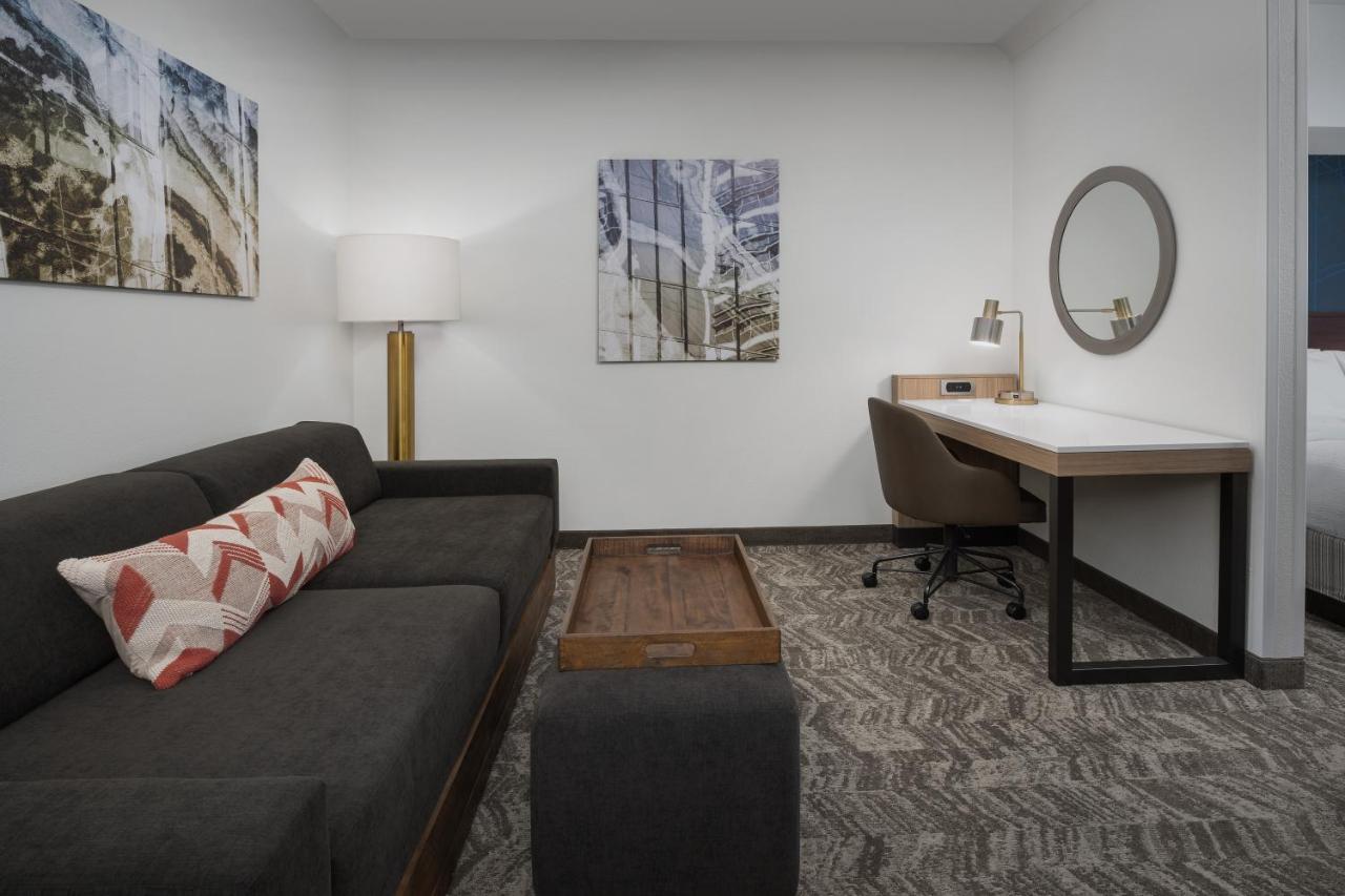 King Suite with Sofa Bed at SpringHill Suites by Marriott Portland Vancouver
