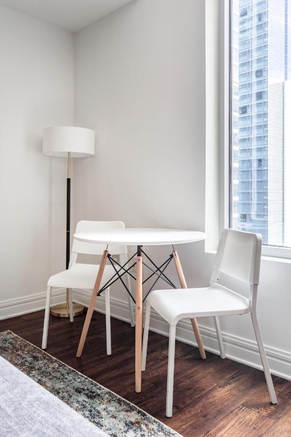Deluxe Studio at Kasa Lady Bird Lake Austin