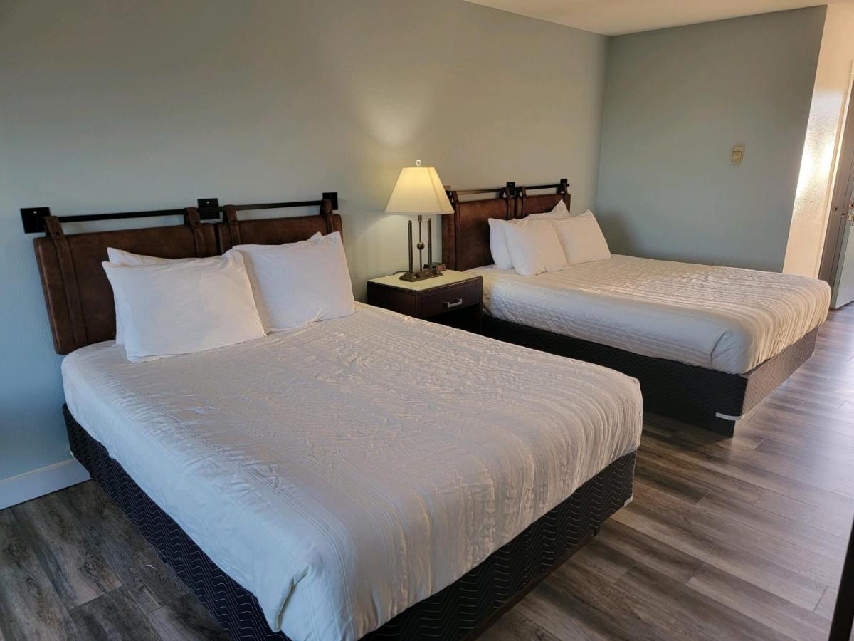 Queen Room at Chautauqua Resort & Conference Center