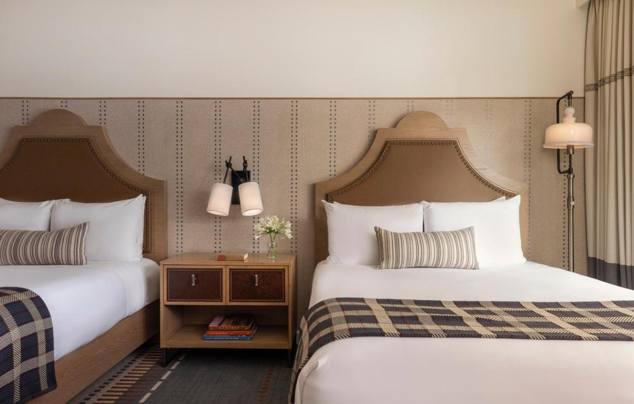 Deluxe Queen Room with Two Queen Beds at Estancia La Jolla Hotel & Spa