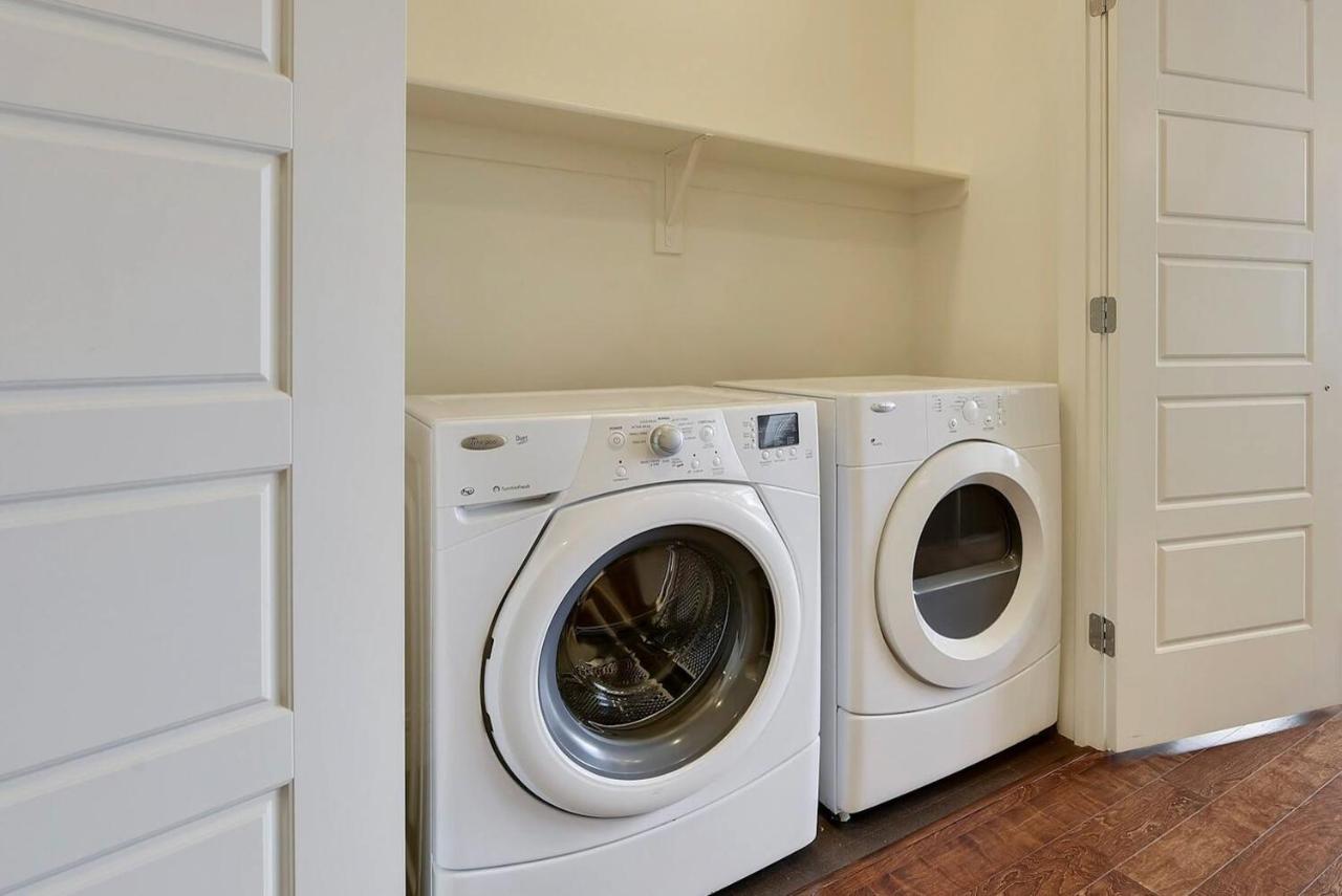 Two-Bedroom Apartment at Kasa Lady Bird Lake Austin