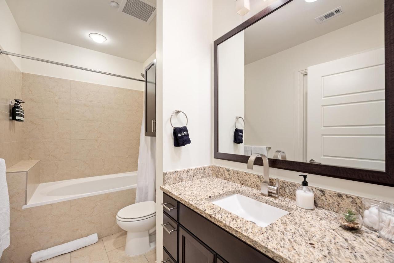 One-Bedroom Apartment at Kasa Lady Bird Lake Austin