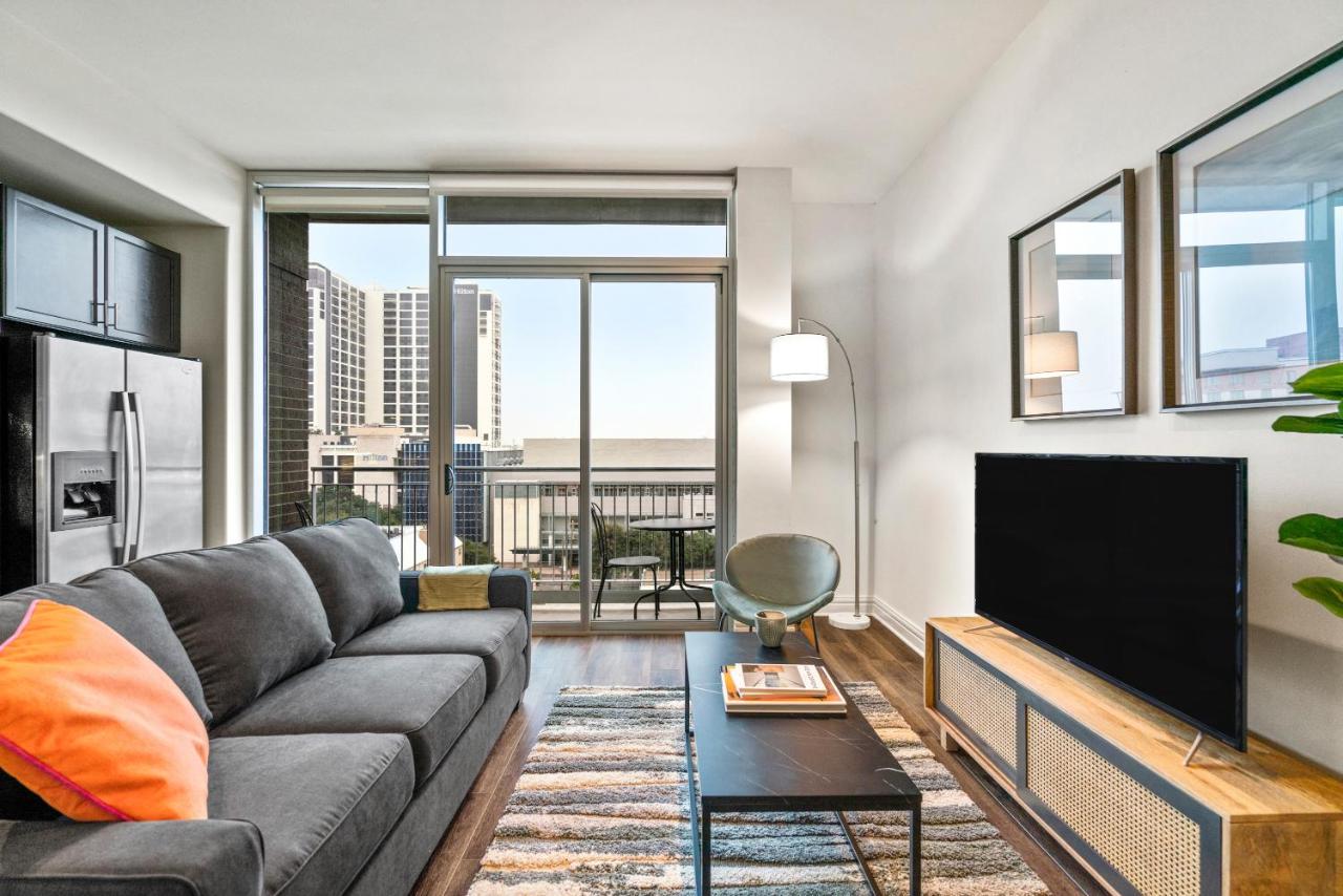 One-Bedroom Apartment at Kasa Lady Bird Lake Austin
