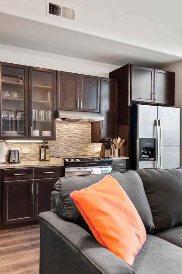 One-Bedroom Apartment at Kasa Lady Bird Lake Austin
