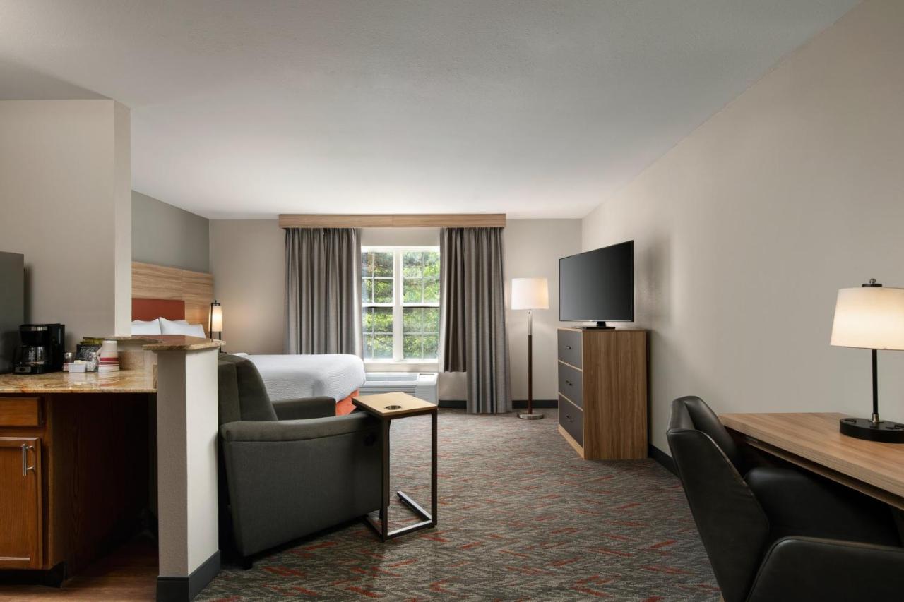 Studio Suite at Candlewood Suites St Louis St Charles by IHG