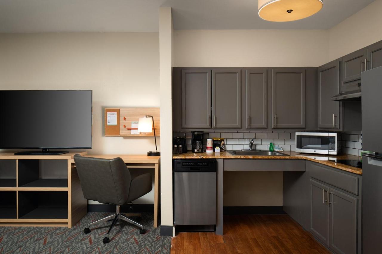 Studio Suite at Candlewood Suites St Louis St Charles by IHG