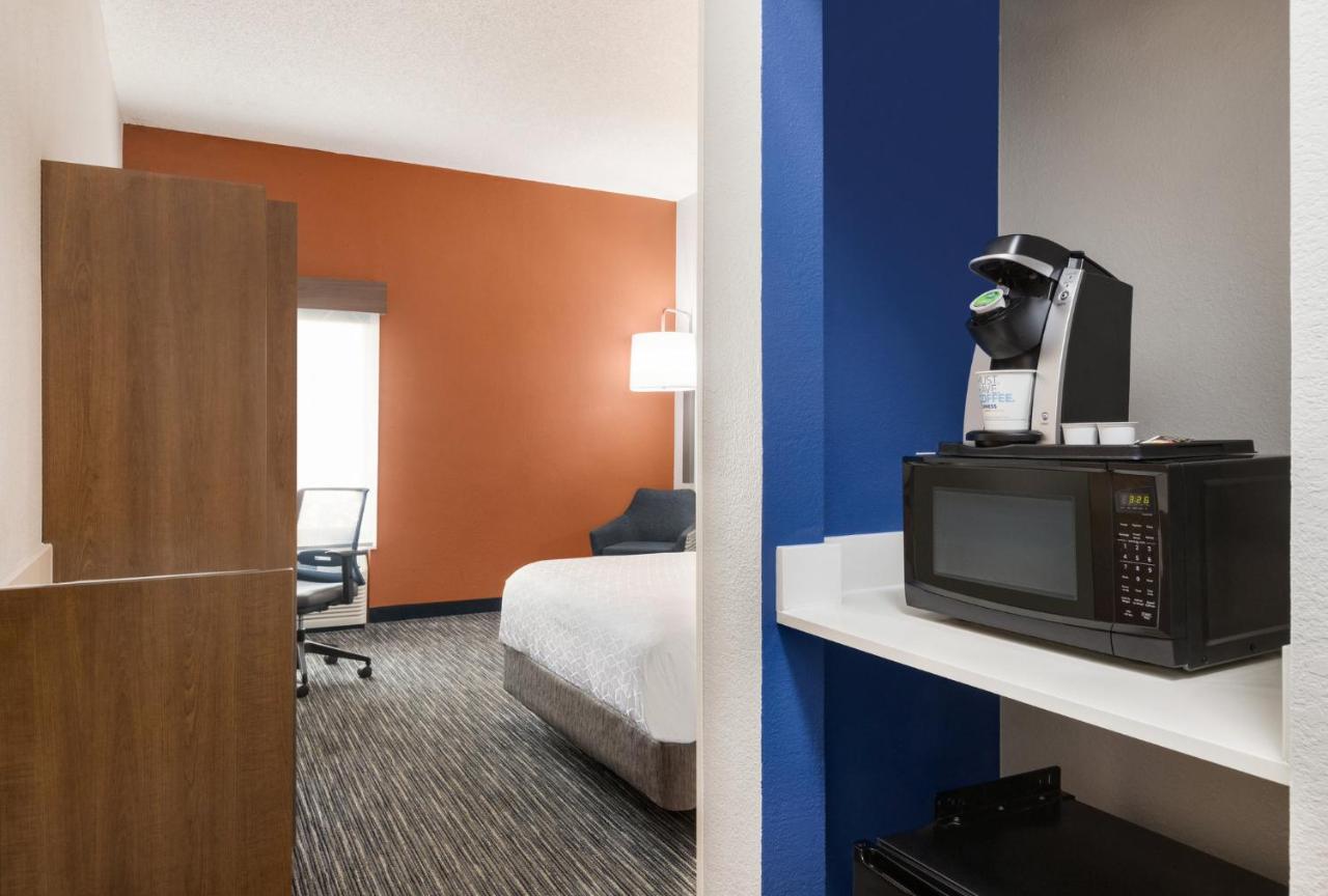  | Holiday Inn Express Vero Beach-West, an IHG Hotel