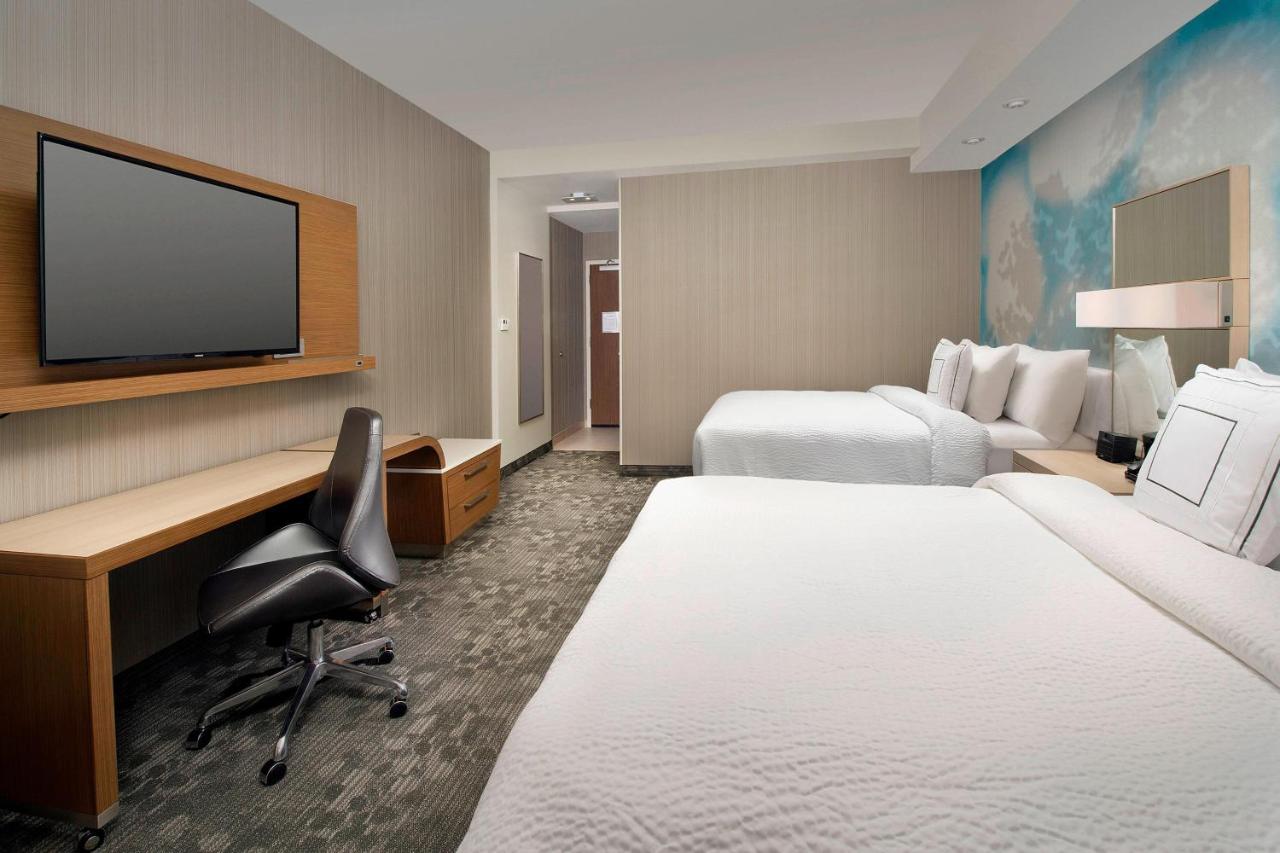 Queen Room with Two Queen Beds at Courtyard Nashville SE/Murfreesboro
