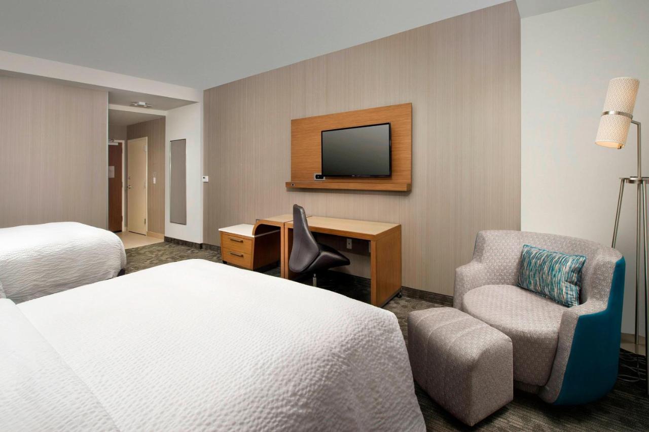 Queen Room with Two Queen Beds at Courtyard Nashville SE/Murfreesboro
