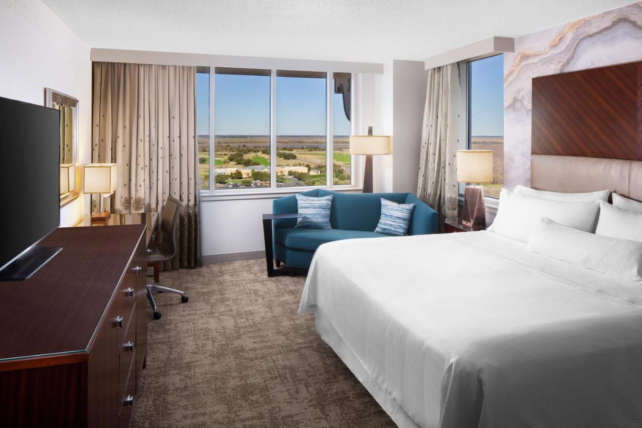 Guest room, 2 Double, Savannah view, River view at The Westin Savannah Harbor Golf Resort & Spa