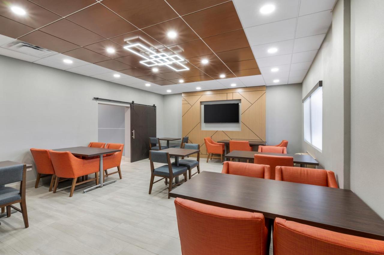 | Comfort Inn Greencastle