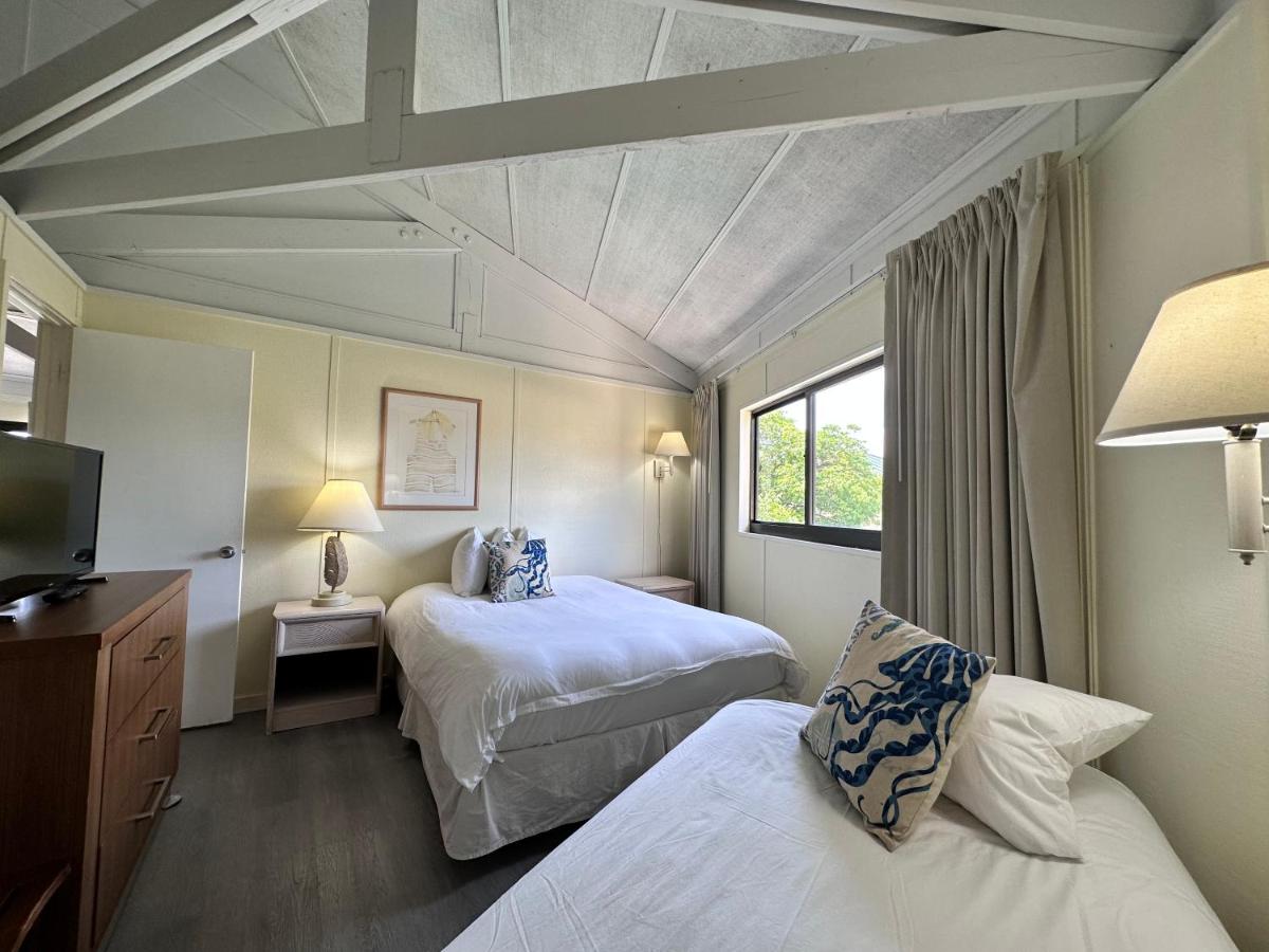  | Coco Plum Beach & Tennis Club & Marina