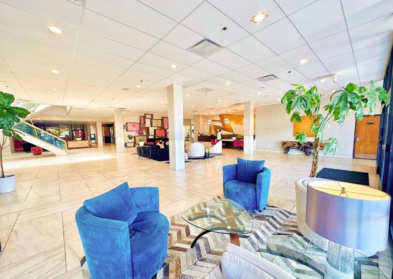  | Lincoln Hotel SureStay Collection by Best Western