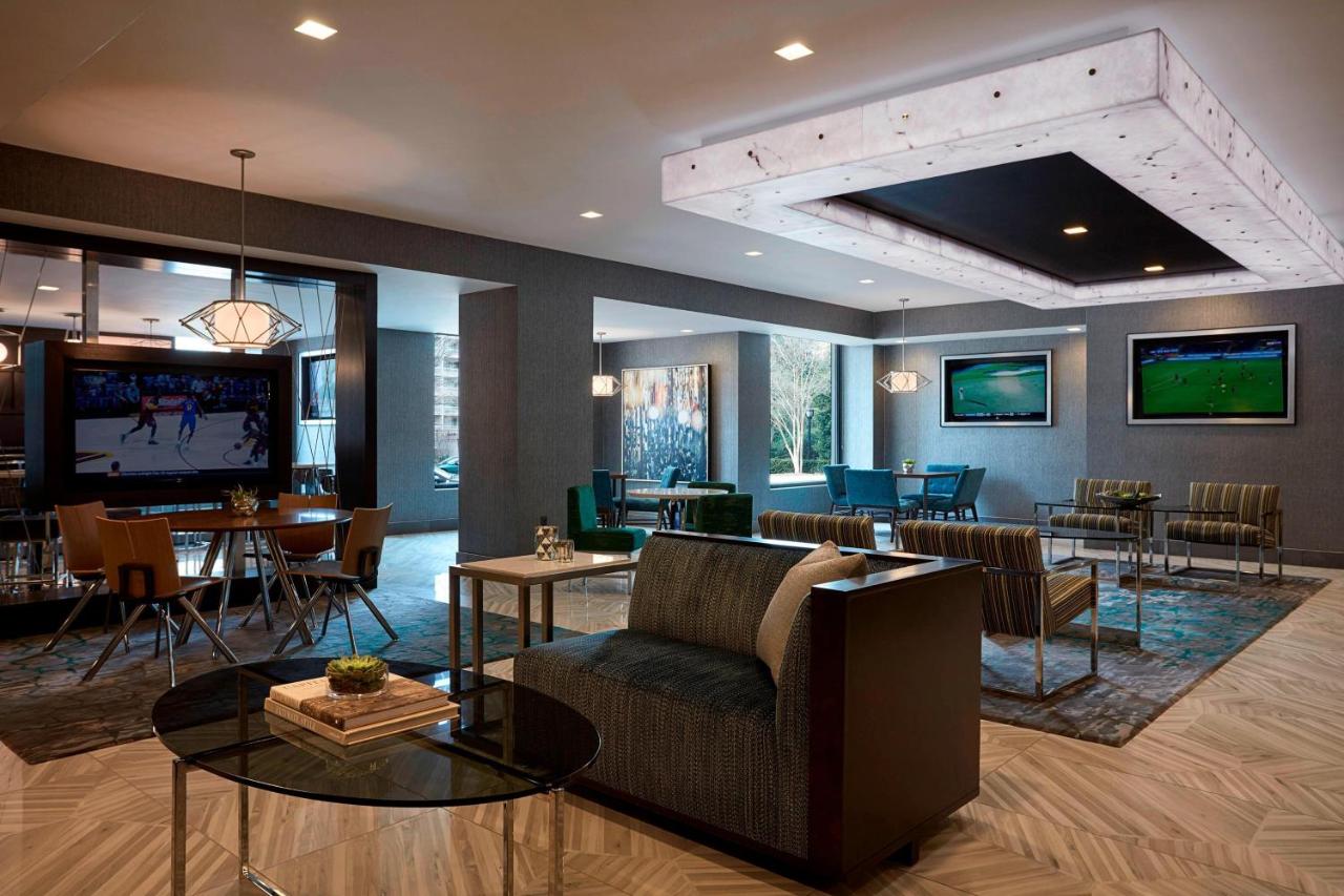 Junior King Suite at Crystal Gateway Marriott