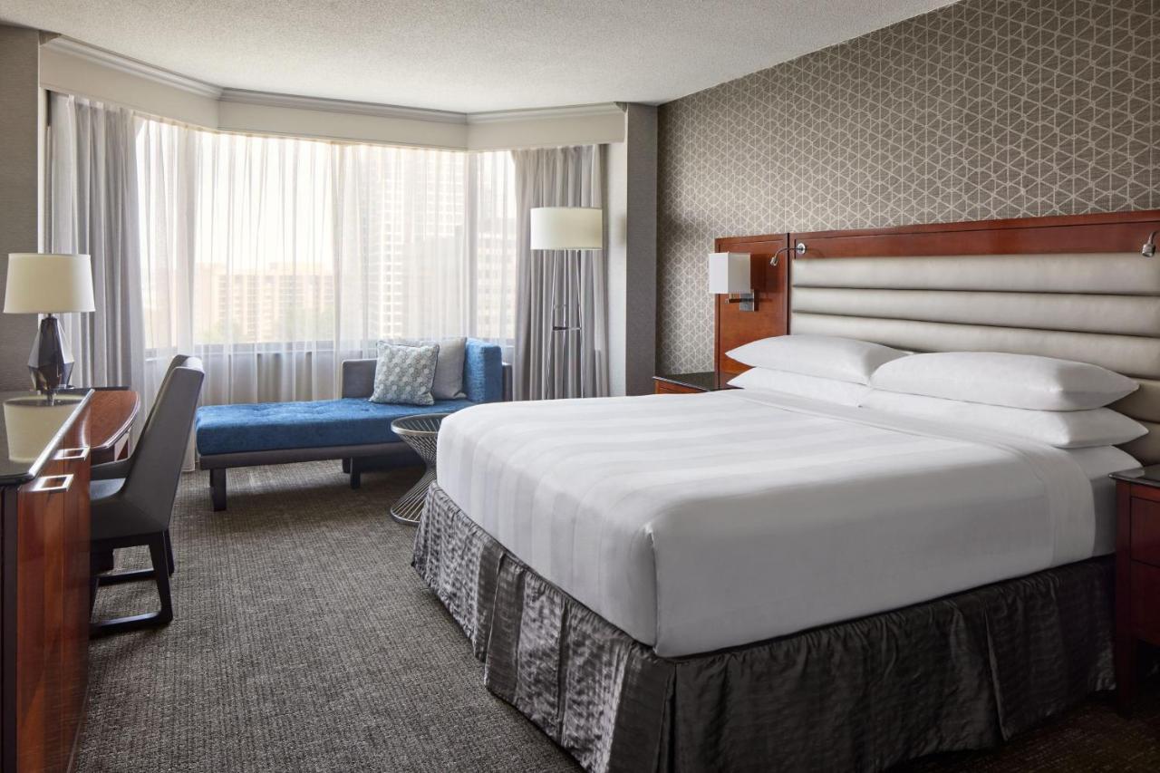 Double Room with Two Double Beds - Lounge Access at Crystal Gateway Marriott