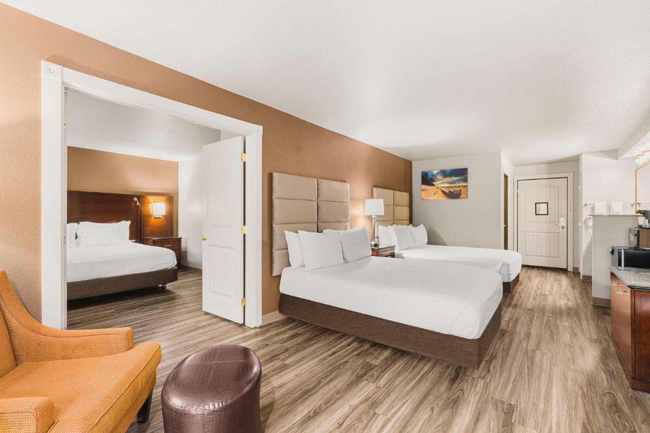 Junior Suite at The Ashley Inn & Suites