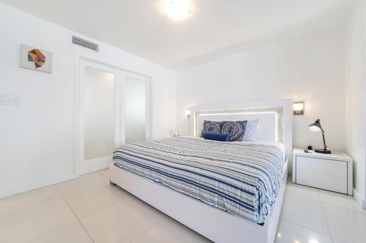 | Strand Ocean Drive Suites - Rooftop Pool