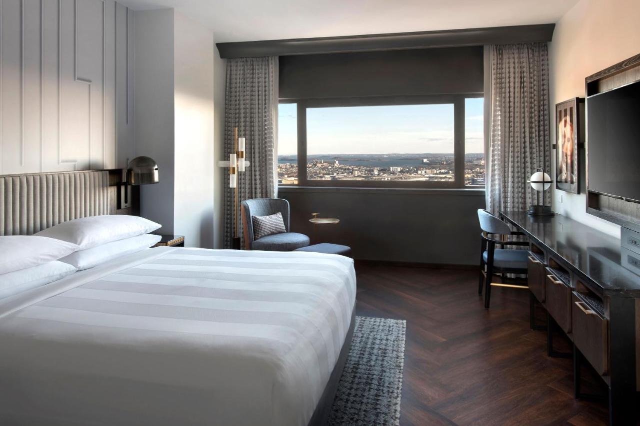 One-Bedroom Junior Suite with King Bed at Boston Marriott Copley Place