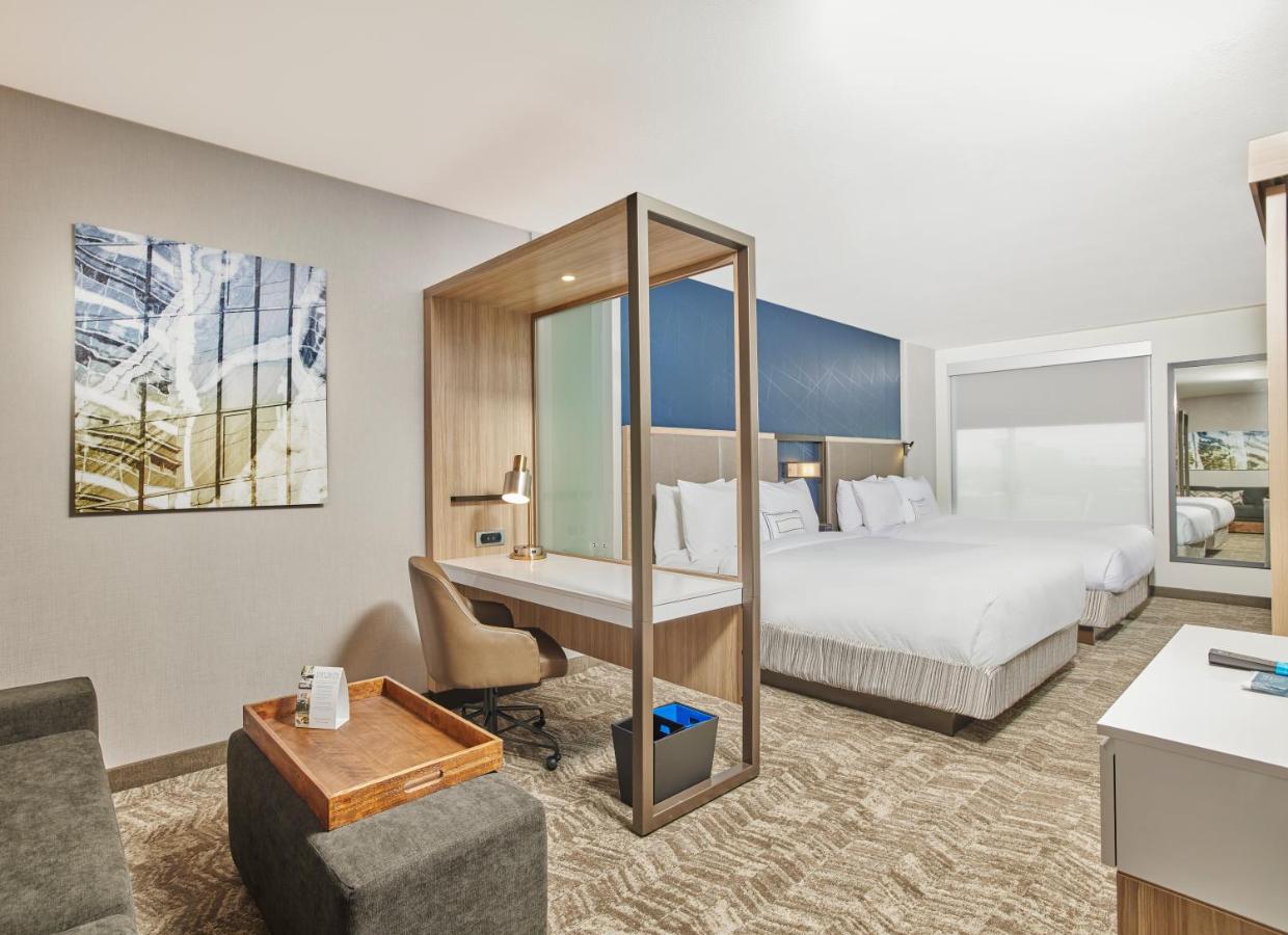 Queen Suite with 2 Queen Beds - Trundle Bed at SpringHill Suites by Marriott Chicago Chinatown