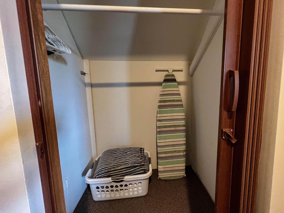 Double Room with Balcony and Sea View at Endion Station Inn | Hotel Next to Lake Superior