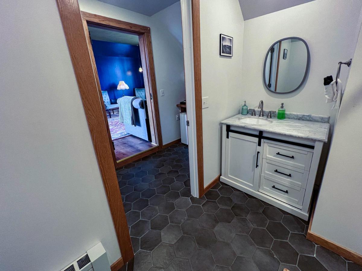 Double Room with Balcony and Sea View at Endion Station Inn | Hotel Next to Lake Superior