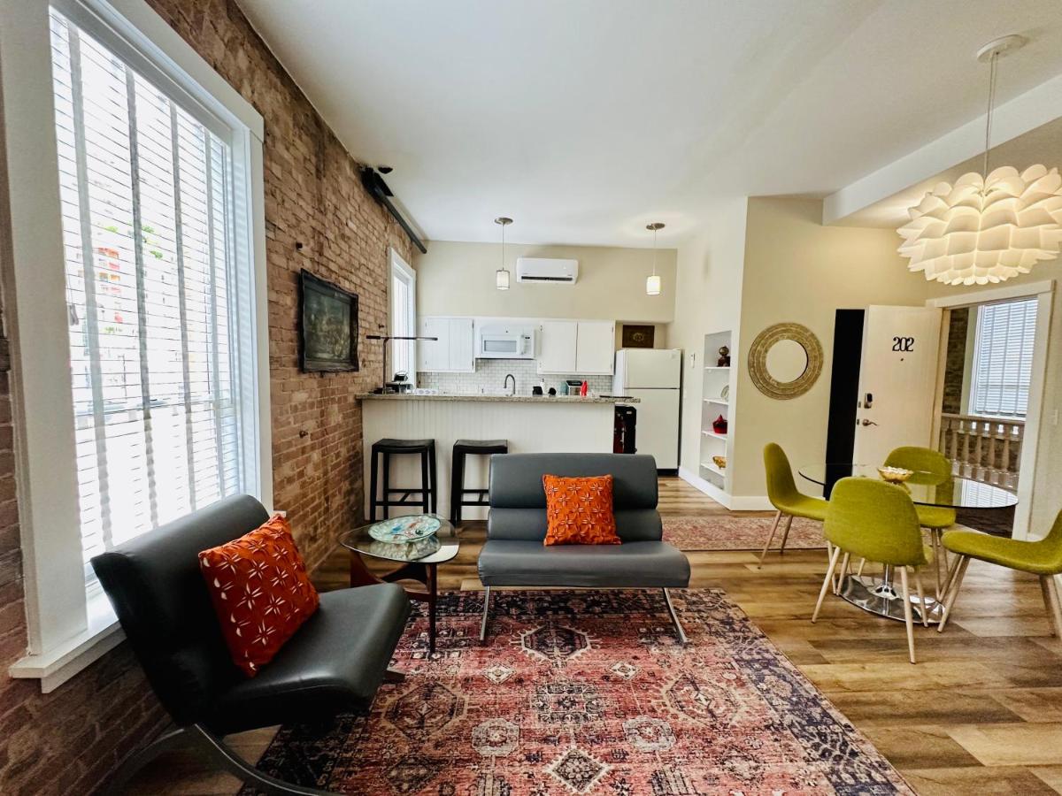| Bisbee Brownstone Suites