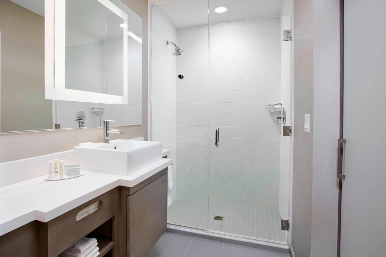 Executive King Suite at SpringHill Suites by Marriott Milwaukee Downtown