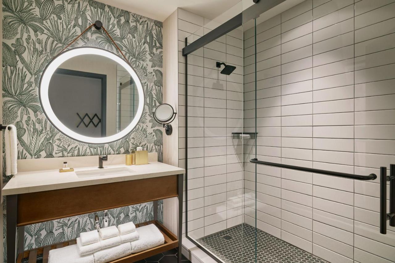 King Room with Transfer Shower - Mobility Accessible at The Leo Kent Hotel, Tucson, a Tribute Portfolio Hotel