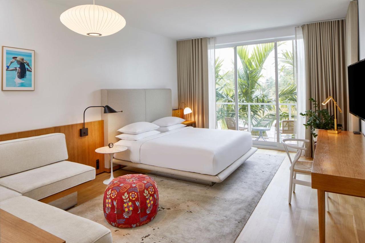 Guest room, 1 King, Balcony at The Sarasota Modern, a Tribute Portfolio Hotel