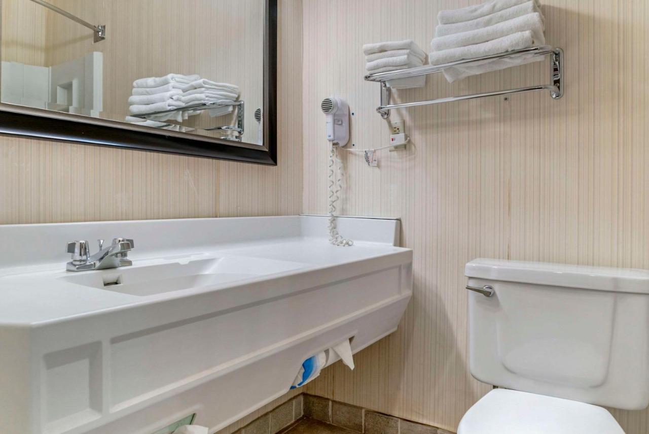 | Quality Inn Saint Ignace