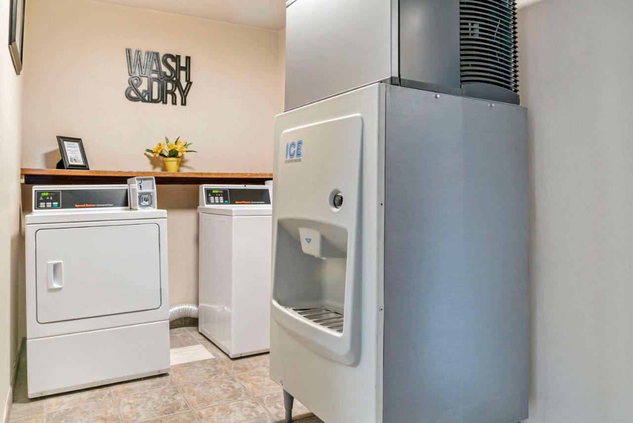 | Quality Inn Saint Ignace