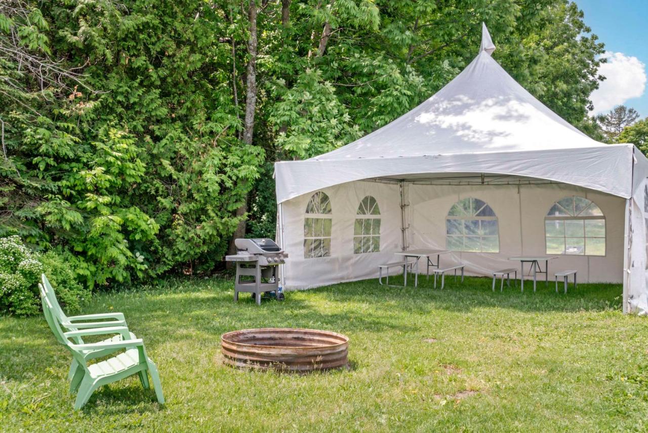 | Quality Inn Saint Ignace