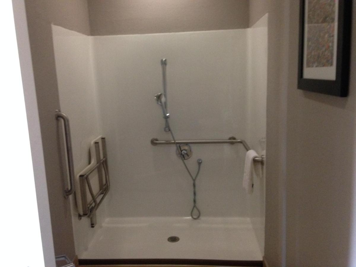 | Scottish Inn & Suites Cotulla, TX