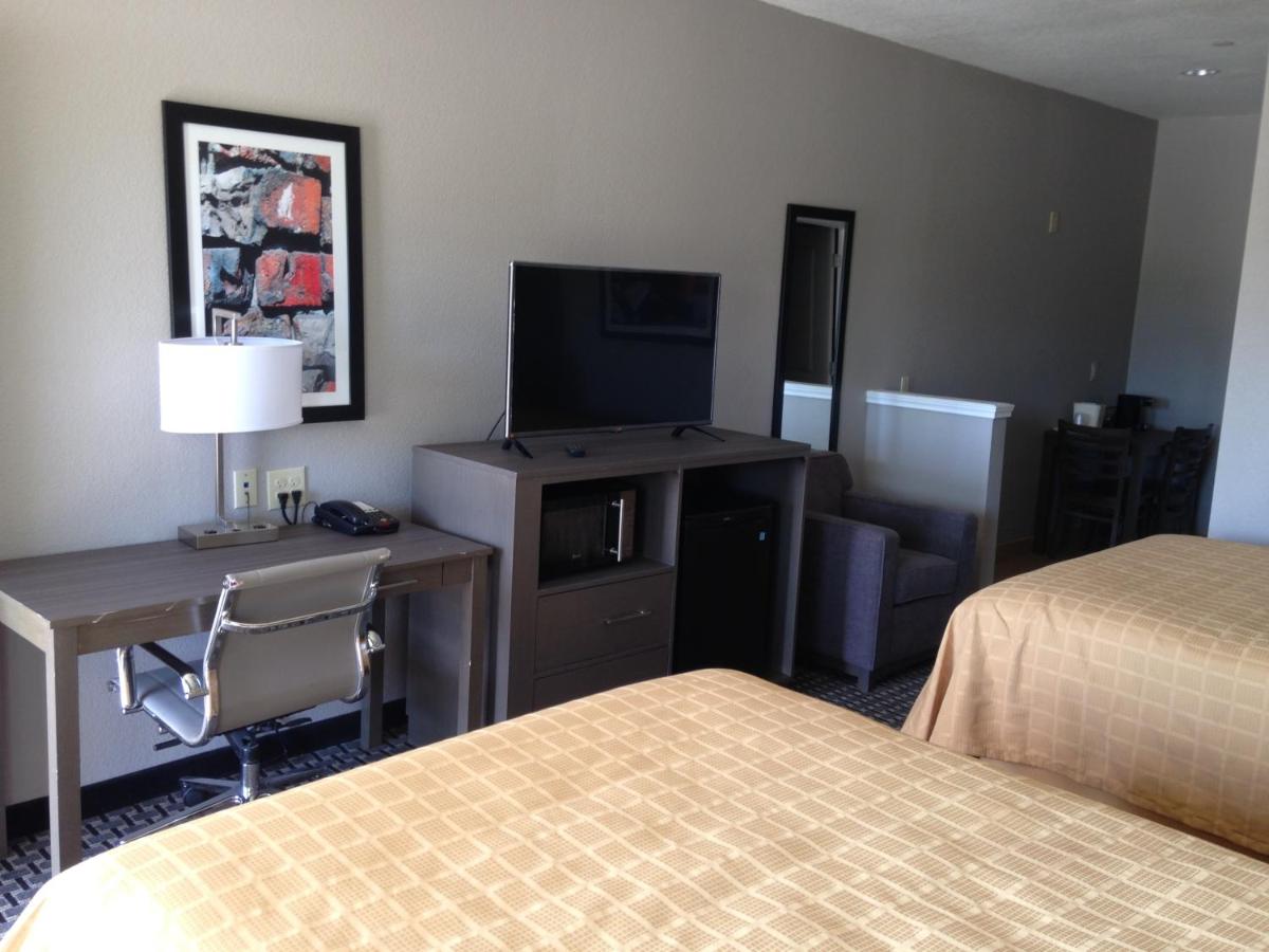 | Scottish Inn & Suites Cotulla, TX