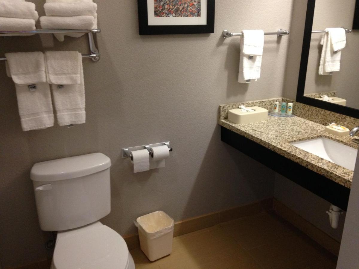 | Scottish Inn & Suites Cotulla, TX