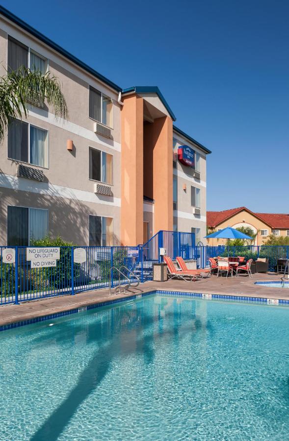 | Fairfield Inn by Marriott Santa Clarita Valencia
