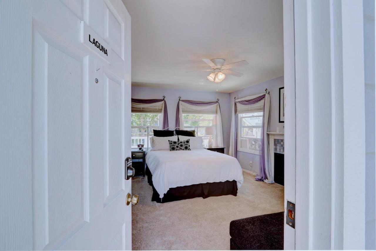 Queen Suite at Pelican Cove Inn