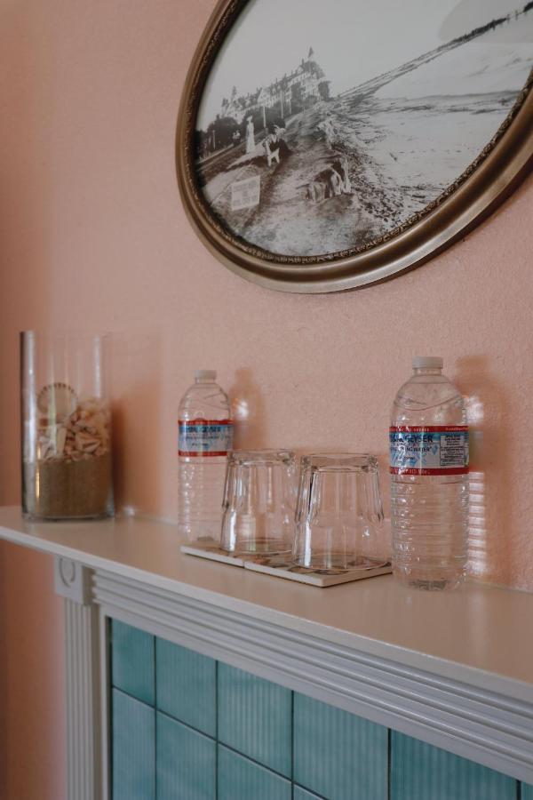King Suite with Spa Bath at Pelican Cove Inn