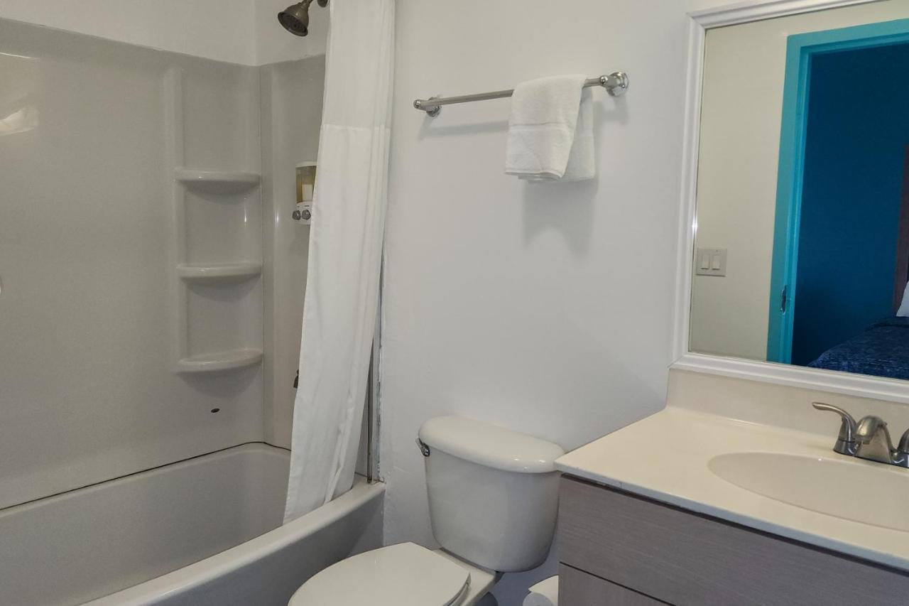 | Ivey House Everglades Adventures Hotel