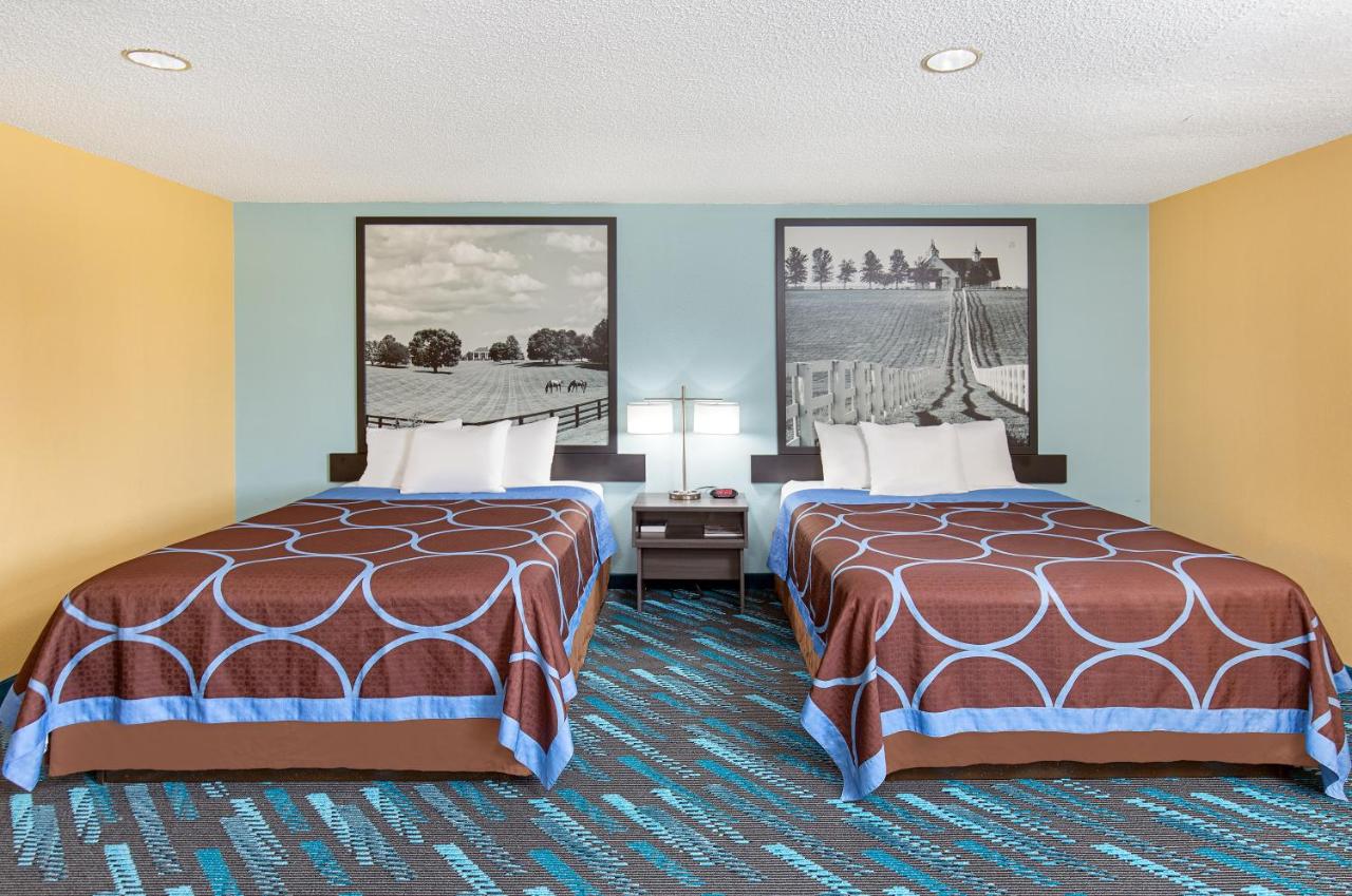 Queen Studio Suite with Two Queen Beds - Smoking at Super 8 by Wyndham Somerset