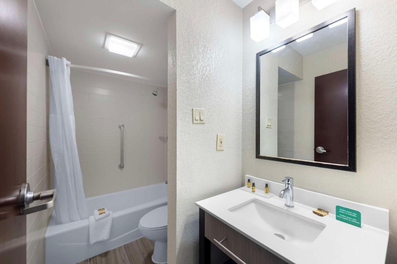 Queen Room with Two Queen Beds - Non-Smoking at Best Western Plus Austin Central