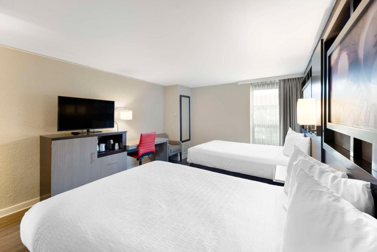 Queen Room with Two Queen Beds - Pet Friendly/Non-Smoking at Best Western Plus Austin Central