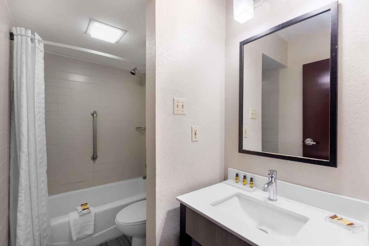 King Room - Non-Smoking at Best Western Plus Austin Central