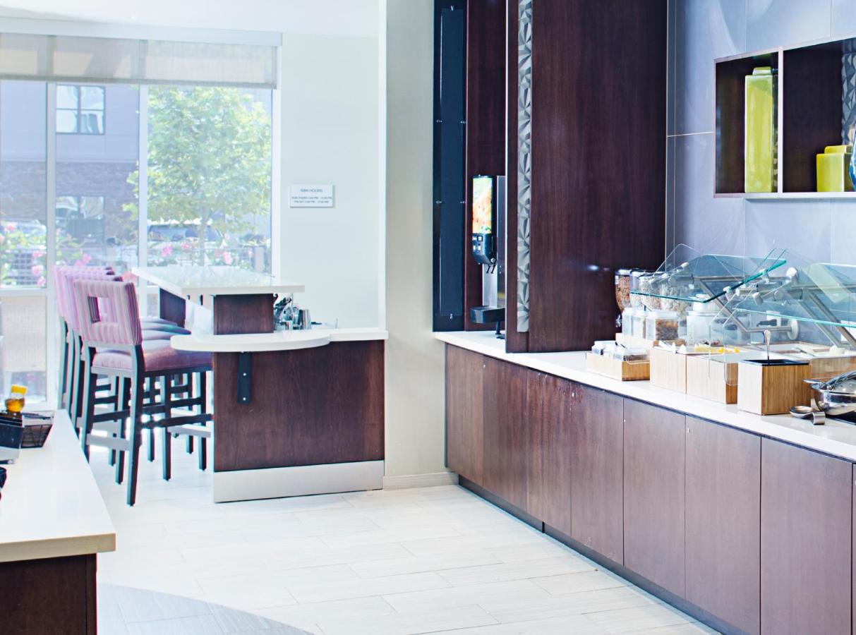  | Springhill Suites by Marriott Carle Place Garden City