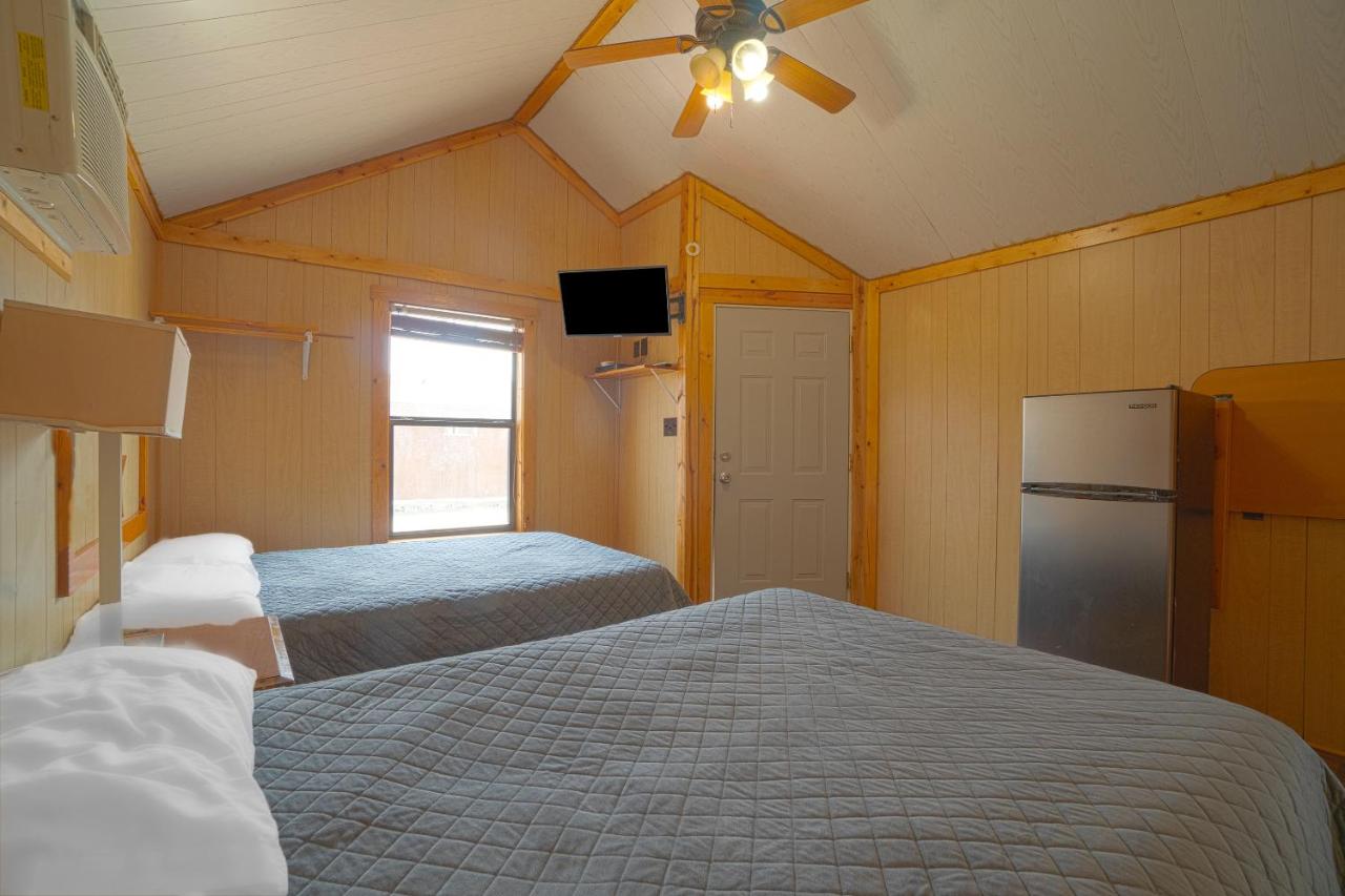 | Grand Eagle Ford Lodge