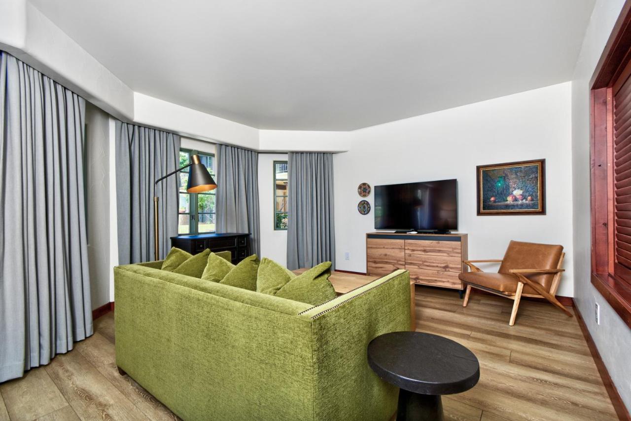 Standard Double Suite at Hotel Los Gatos