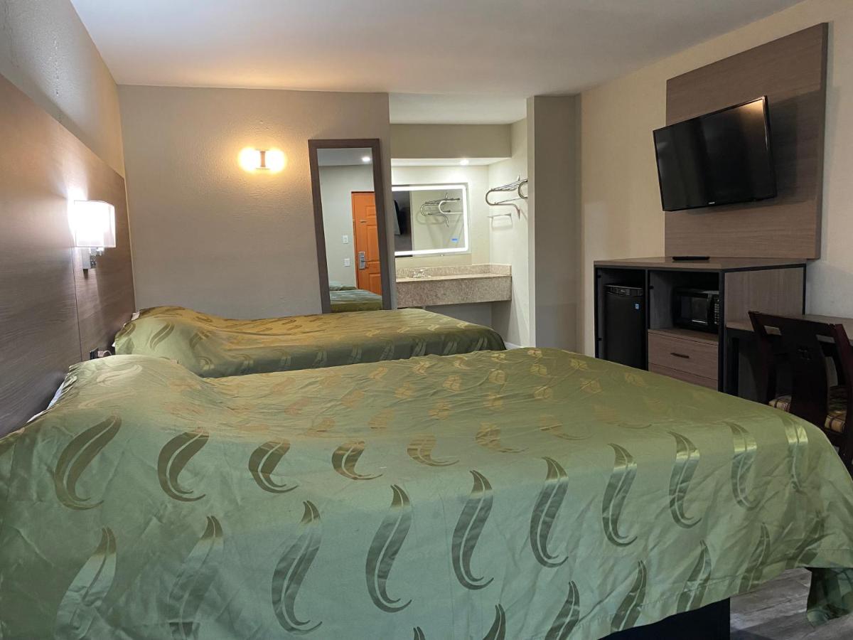 Queen Room with Two Queen Beds - Non-Smoking at Brentwood Inn & Suites