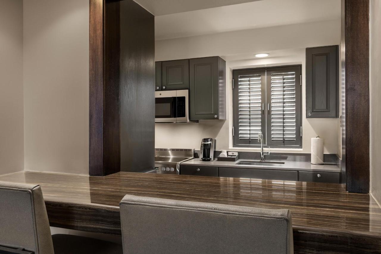 Casita Suite, Kitchenette, 1 Bedroom Suite, 1 King, Sofa bed at The Phoenician, a Luxury Collection Resort, Scottsdale