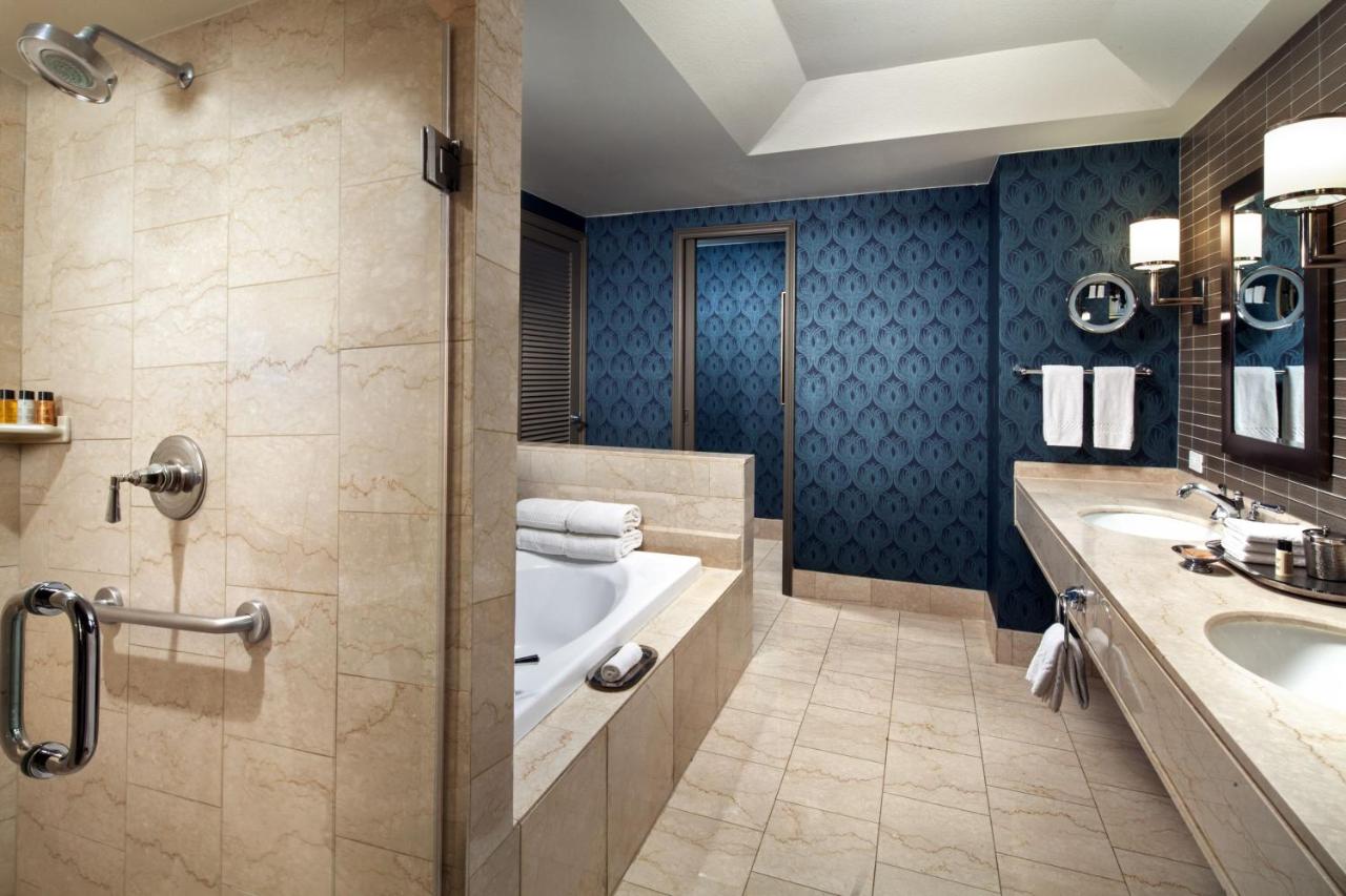 1 Bedroom Executive Suite, 1 King, Resort view, Balcony at The Phoenician, a Luxury Collection Resort, Scottsdale